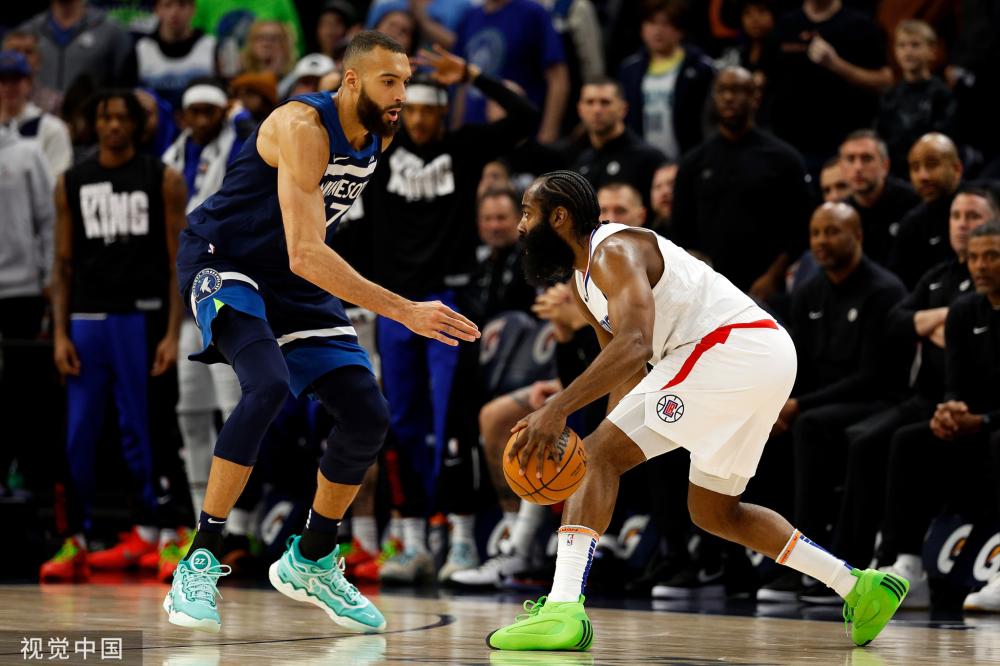 窥探到对方 窥探到对方